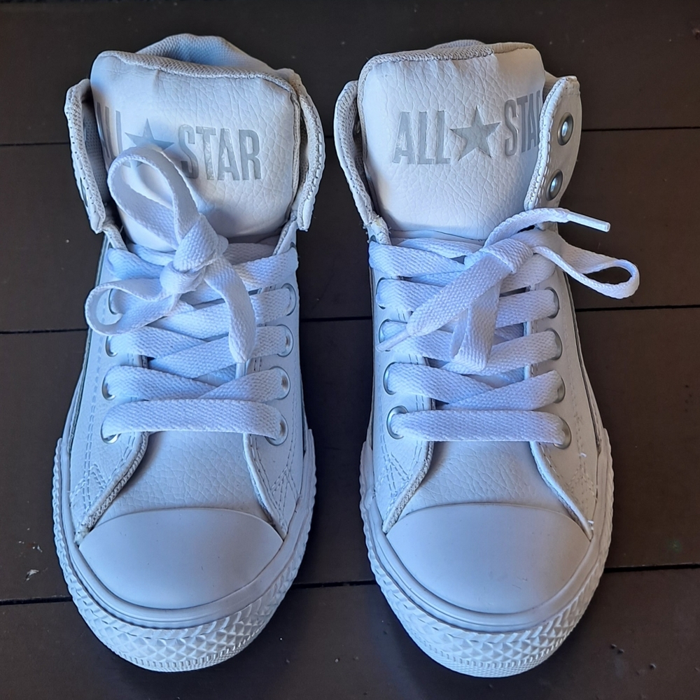 Converse All Star junior white Street Leather 651738C Size 2 Sneakers Shoes new